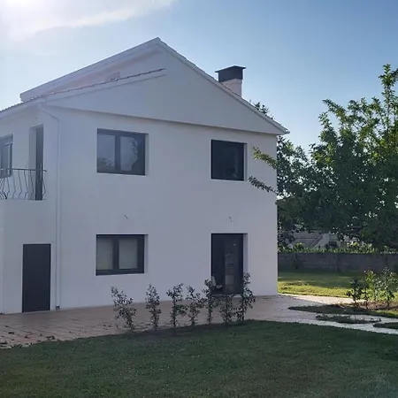 Σπίτι διακοπών Casa Doble Con Piscina A 1000 M De La Playa Nigrán
