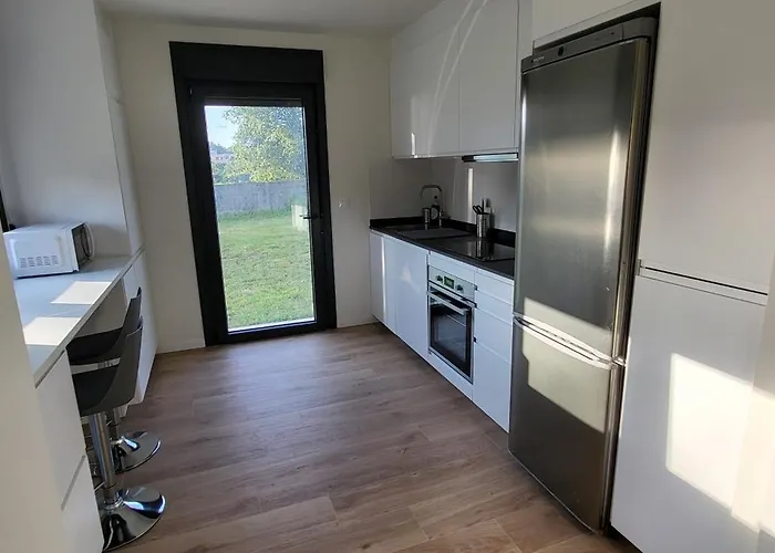 Casa Doble Con Piscina A 1000 M De La Playa * Nigrán